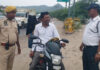 बिना हेलमेट वालों पर पुलिस का शिकंजा: पुलिस ने 97 हजार से अधिक काटे चालान Police crack down on riders without helmets.