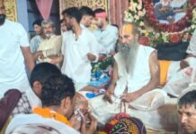 त्रिवेणी धाम में गुरुपूर्णिमा पर उमडा भक्तों का जन सैलाब
