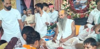 त्रिवेणी धाम में गुरुपूर्णिमा पर उमडा भक्तों का जन सैलाब