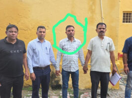 टेंट बिल पास करने की एवज में तीन हजार की रिश्वत लेते ग्राम विकास अधिकारी गिरफ्तार