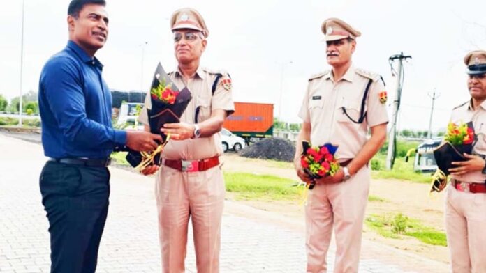Jaipur Range ADG Dinesh MN Conducts Surprise Inspection at Bhabru Police Station Jaipur Range ADG Dinesh MN Conducts Surprise Inspection at Bhabru Police Station