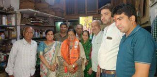 पीएम विश्वकर्मा योजना में ठठेरा/कसेरा समाज को शामिल करने की मांग को लेकर सांसद मंजू शर्मा को सौंपा ज्ञापन Memorandum submitted to MP Manju Sharma.