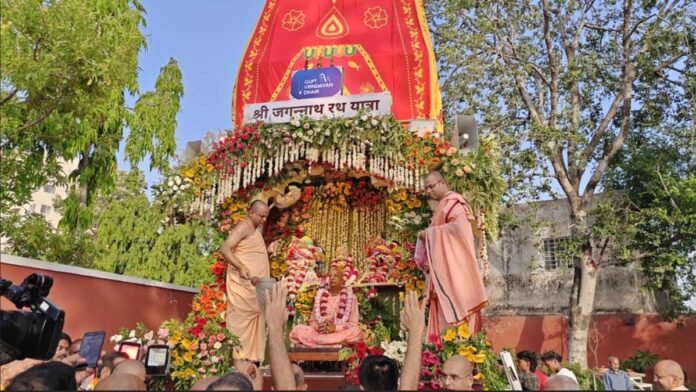 The 'Pink City' resounded with chants of 'Jai Jagannath'. The 'Pink City' resounded with chants of 'Jai Jagannath'.