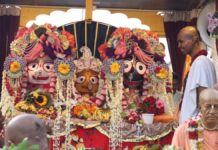 इस्कॉन जयपुर की जगन्नाथ रथयात्रा:’हरे कृष्णा’ संकीर्तन के बीच 10 हजार श्रद्धालुओं ने खींचा 32 फीट ऊंचा दिव्य रथ