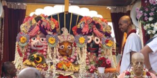 इस्कॉन जयपुर की जगन्नाथ रथयात्रा:’हरे कृष्णा’ संकीर्तन के बीच 10 हजार श्रद्धालुओं ने खींचा 32 फीट ऊंचा दिव्य रथ