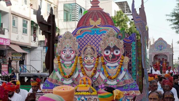Grand Rath Yatra of Lord Jagannath taken out from Akshardham Temple. Grand Rath Yatra of Lord Jagannath taken out from Akshardham Temple.