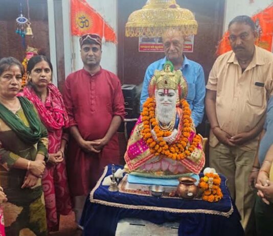 भगवान श्री झूलेलाल मंदिर में हुआ महायज्ञ: राष्ट्र की समृद्धि व अच्छी वर्षा की प्रार्थना Mahayajna held at the Bhagwan Shri Jhulelal Temple