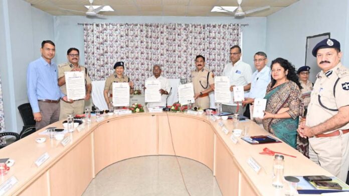 Minister Babulal Kharadi released the 'Rajasthan Home Guard Priorities-2026' booklet. Minister Babulal Kharadi released the 'Rajasthan Home Guard Priorities-2026' booklet.