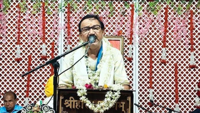 Shri Krishna Katha Mahotsav: Devotees danced to the events of Krishna-Rukmani marriage and Geeta sermon. Shri Krishna Katha Mahotsav: Devotees danced to the events of Krishna-Rukmani marriage and Geeta sermon.