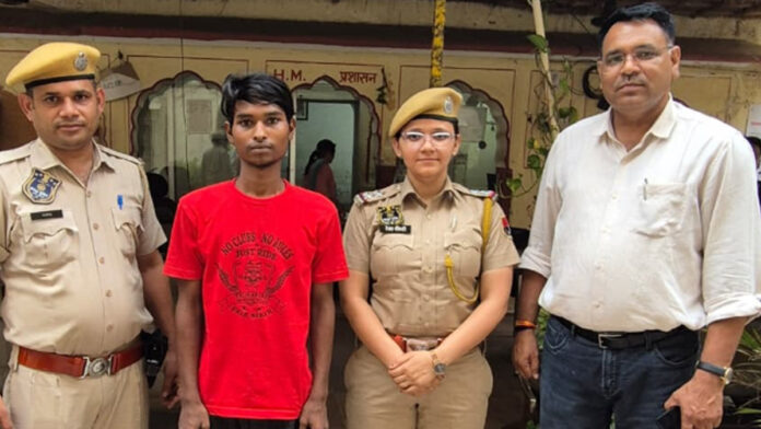 Man who stole ₹15 lakh meant for daughter's wedding arrested in Bengal. Man who stole ₹15 lakh meant for daughter's wedding arrested in Bengal.