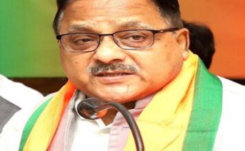 कांग्रेस देश के युवाओं को गुमराह कर सेंक रही है राजनीतिक रोटियां:डॉ राधा मोहन दास अग्रवाल Congress is misleading the country's youth to serve its own political interests: Dr. Radha Mohan Das Agrawal.