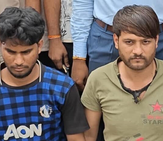 पुलिस ने सुलझाई ब्लाइंड मर्डर की गुत्थी:मौज-मस्ती और हाई प्रोफाइल लाइफ के लिए की थी कैब चालक की हत्या Murdered cab driver for a life of fun and high-profile living.