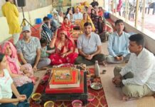गोविंद देवजी मंदिर में जीवंत हुई ऋषि परंपरा: बिना किसी खर्च के वैदिक रीति से मनाए जा रहे जन्मदिन और विवाह दिवस The tradition of sages comes alive at the Govind Devji Temple.