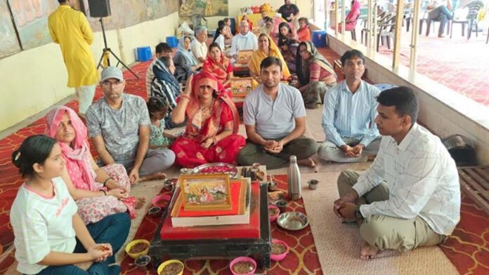 The tradition of sages comes alive at the Govind Devji Temple.