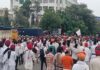 दस प्रतिशत आरक्षण की मांग पर जयपुर में बवाल: महापंचायत के बाद पुलिस-प्रदर्शनकारियों में झड़प