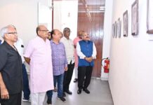 पेंसिल स्केच प्रदर्शनी में दिखी वरिष्ठ कलाकार प्रताप कुमार भाटिया की प्रतिभा