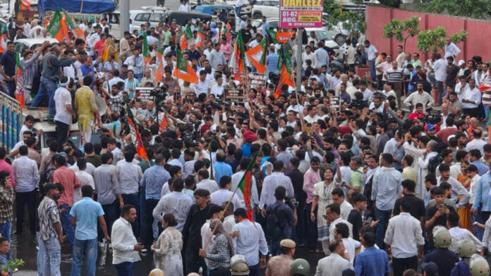 High-voltage protest in Jaipur High-voltage protest in Jaipur