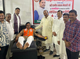 157 युवाओं ने रक्तदान कर दिया मानव सेवा का संदेश 157 youths donated blood, conveying a message of service to humanity.