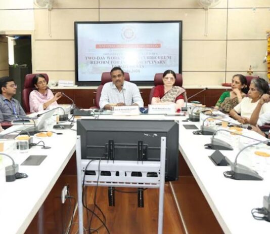 राष्ट्रीय आयुर्वेद संस्थान में इंटरडिसिप्लिनरी एमएससी पाठ्यक्रमों के सुधार पर मंथन