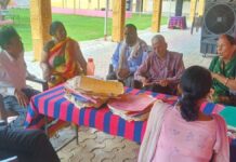 सामूहिक परिचय सम्मेलन में 90 युवक-युवतियों ने दिया परिचय 90 young men and women introduced themselves at the mass introduction gathering.