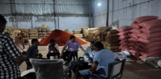 वीकेआई में मिलावटी मसालों की फैक्ट्री सीज: 6 हजार 273 किलो स्टॉक जब्त Adulterated spices factory seized in VKI