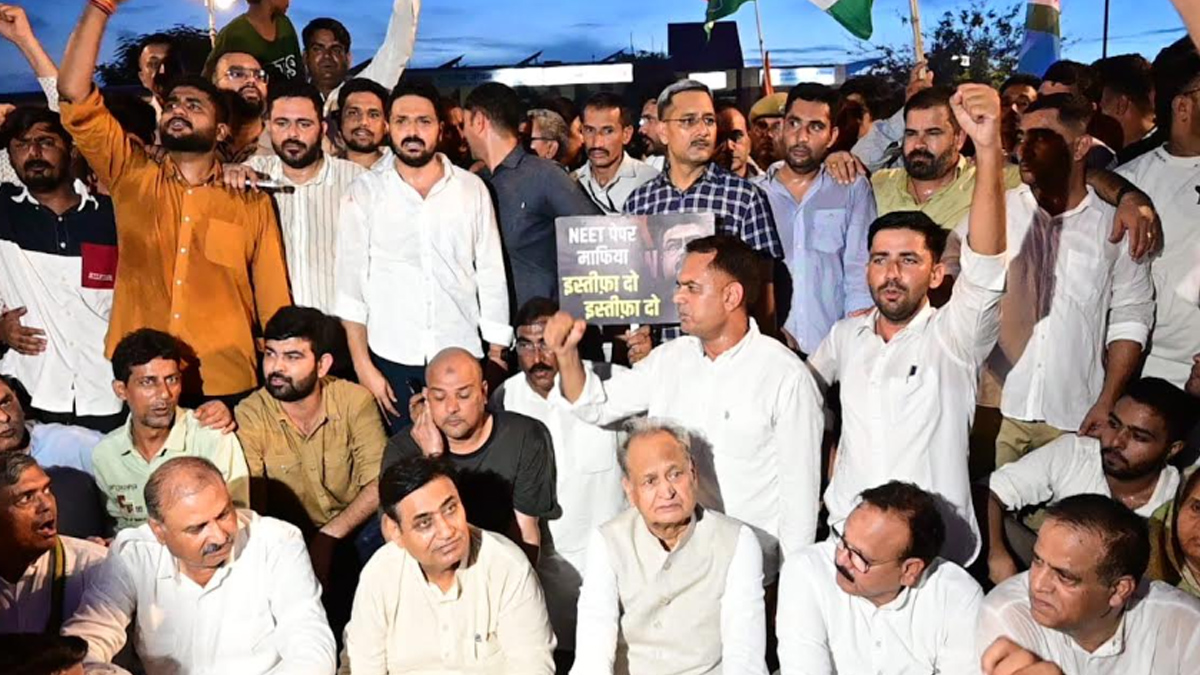 Congress protests in Jaipur demanding the Education Minister's resignation.
