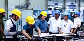 टाटा मोटर्स का ‘कौशल्य’ प्रोग्राम: 23,000 से अधिक युवाओं को स्किल Tata Motors’ ‘Kaushalya’ Program: Skilling over 23,000 youths