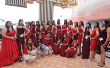 स्टाइल ऑन रैंप सीजन-1 के पहले ऑडिशन में 200 से अधिक मॉडल्स ने दिखाया हुनर Over 200 models showcased their talent at the first audition of 'Style on Ramp' Season 1.