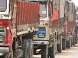 वीएलटीडी अनिवार्यता के विरोध में आज से राजस्थान में ट्रकों का चक्का जाम Trucks off the road in Rajasthan starting today in protest against the VLTD mandate