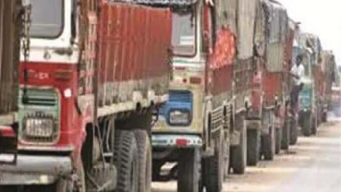 Trucks off the road in Rajasthan starting today in protest against the VLTD mandate Trucks off the road in Rajasthan starting today in protest against the VLTD mandate