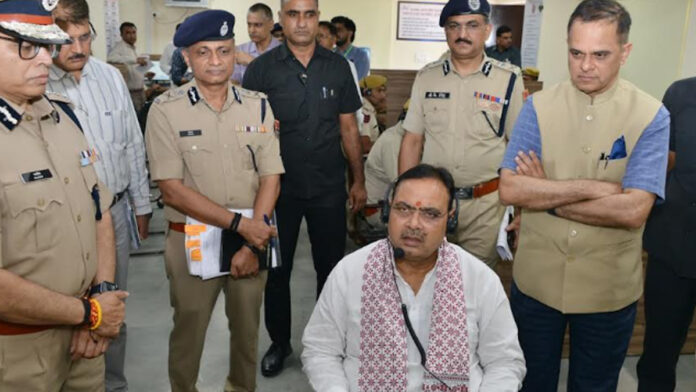The Chief Minister reviewed the cybersecurity arrangements at the Police Headquarters. The Chief Minister reviewed the cybersecurity arrangements at the Police Headquarters.