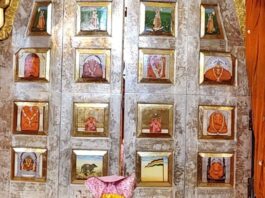 पट खुले तो मोती डूंगरी गणेश जी और बंद हों तो अष्टविनायक के दर्शन