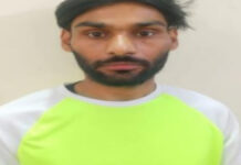 दो हजार का इनामी शातिर चोर गिरफ्तार Cunning thief with a ₹2,000 reward on his head arrested.