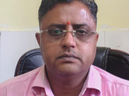 बेरोजगारी भत्ते की उपस्थिति ऑनलाइन करने के लिए एक हजार रुपये की रिश्वत लेते नर्सिंग ऑफिसर गिरफ्तार