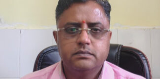 बेरोजगारी भत्ते की उपस्थिति ऑनलाइन करने के लिए एक हजार रुपये की रिश्वत लेते नर्सिंग ऑफिसर गिरफ्तार