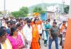 विधायक बालमुकुंद आचार्य ने सिर पर कलश धारण कर मंदिरों में की पूजा-अर्चना
