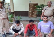 बालाजी मंदिर में चोरी करने वाले दो चोर सहित खरीदार गिरफ्तार