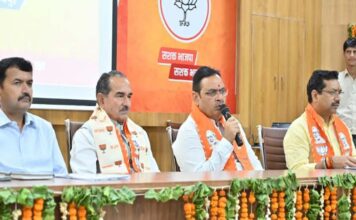 निकाय चुनाव में जमीनी कार्यकर्ताओं को प्राथमिकता: भाजपा ने जीत के लिए झोंकी ताकत Priority to grassroots workers in civic polls: BJP goes all out for victory.