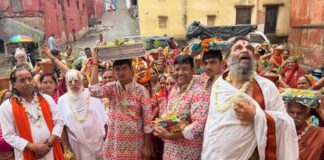 गीता गायत्री मंदिर में शिव महापुराण कथा का शुभारंभ: हरियाली प्रदोष तक चढ़ेंगे सवा लाख बेलपत्र