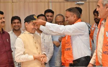 रालोपा को बड़ा झटका, सुजानगढ़ के कई प्रमुख कार्यकर्ताओं ने थामा भाजपा का दामन RLP suffers major setback as several prominent Sujangarh workers join BJP