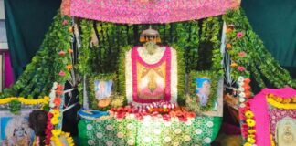 लहरिया थीम पर सजा बाबा श्याम का अलौकिक दरबार Baba Shyam's divine court adorned with a 'Lahariya' theme.