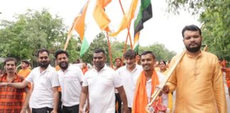 गलता तीर्थ से गाजे-बाजे के साथ निकली कावड़ एवं कलश यात्रा, जगह-जगह हुआ स्वागत