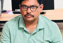 खाद्य सुरक्षा अधिकारी 10 हजार की रिश्वत लेते गिरफ्तार Food Safety Officer arrested while accepting a bribe of ₹10,000.