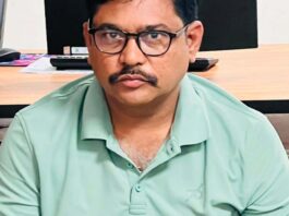 खाद्य सुरक्षा अधिकारी 10 हजार की रिश्वत लेते गिरफ्तार Food Safety Officer arrested while accepting a bribe of ₹10,000.