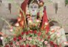 श्री मनोकामेश्वर शिव मंदिर में सहस्त्रगढ़ में सजी भोलेनाथ की फूल बंगला झांकी