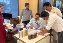 मिलावट के खिलाफ खाद्य विभाग ने कार्रवाई करते हुए मिठाई-मावे समेत तेल के नमूने लिए