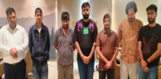 पोकर की आड़ में जुआघर का खुलासा: मैनेजर समेत 7 गिरफ्तार