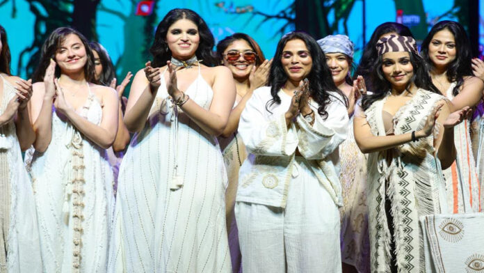 A modern portrayal of Indian heritage takes to the ramp. A modern portrayal of Indian heritage takes to the ramp.