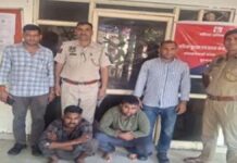 ई-रिक्शा में ब्लेड से जेब काटकर नकदी चोरी करने वाली यूपी की अंतरराज्यीय गैंग का पर्दाफाश Interstate cash-stealing gang from UP busted