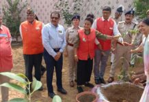 बेहतर भविष्य के लिए रोटरी और होम गार्ड्स ने मिलकर लगाए पौधे